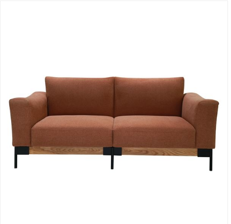 Xɔ e mɛ è nɔ nɔ é 3 Sofa.